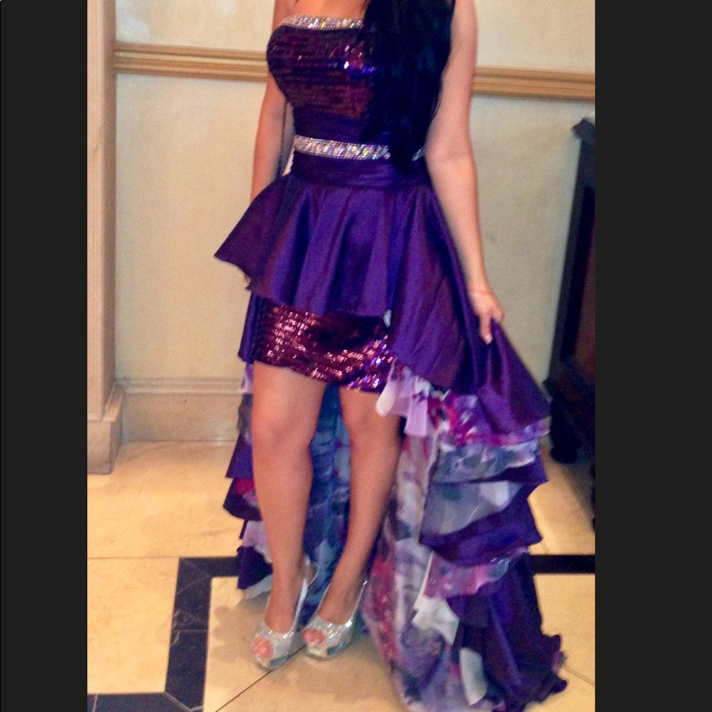 Strapless purple evening gown  / Size 2 women’s